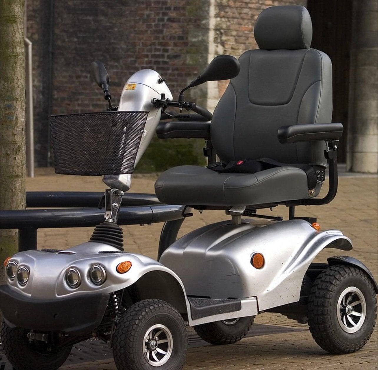 Mango L I O N 4/silver, Diversen, Ophalen, Zo goed als nieuw, 16 km/u of meer, Mango