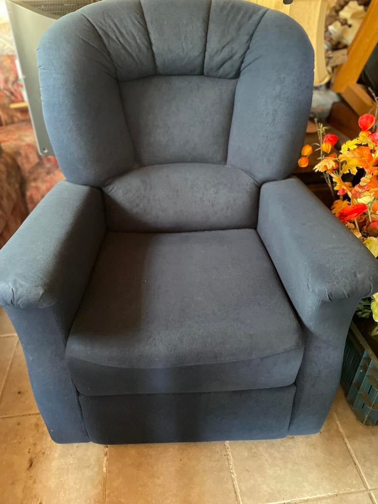 GROTE RELAXSTOEL / FAUTEUIL, Ophalen, Minder dan 75 cm, Nieuw, Stof