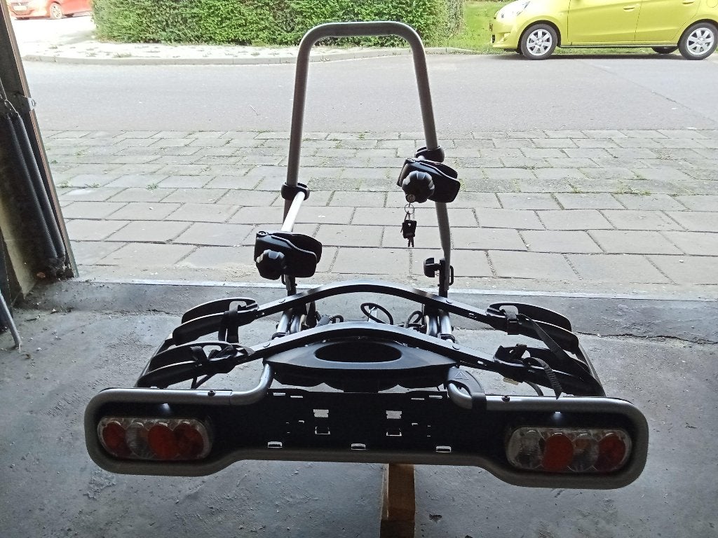 Fietsdrager 2 fietsen klapbaar voor auto afneembare trekhaak, Ophalen, Gebruikt, 2 fietsen, Trekhaakdrager