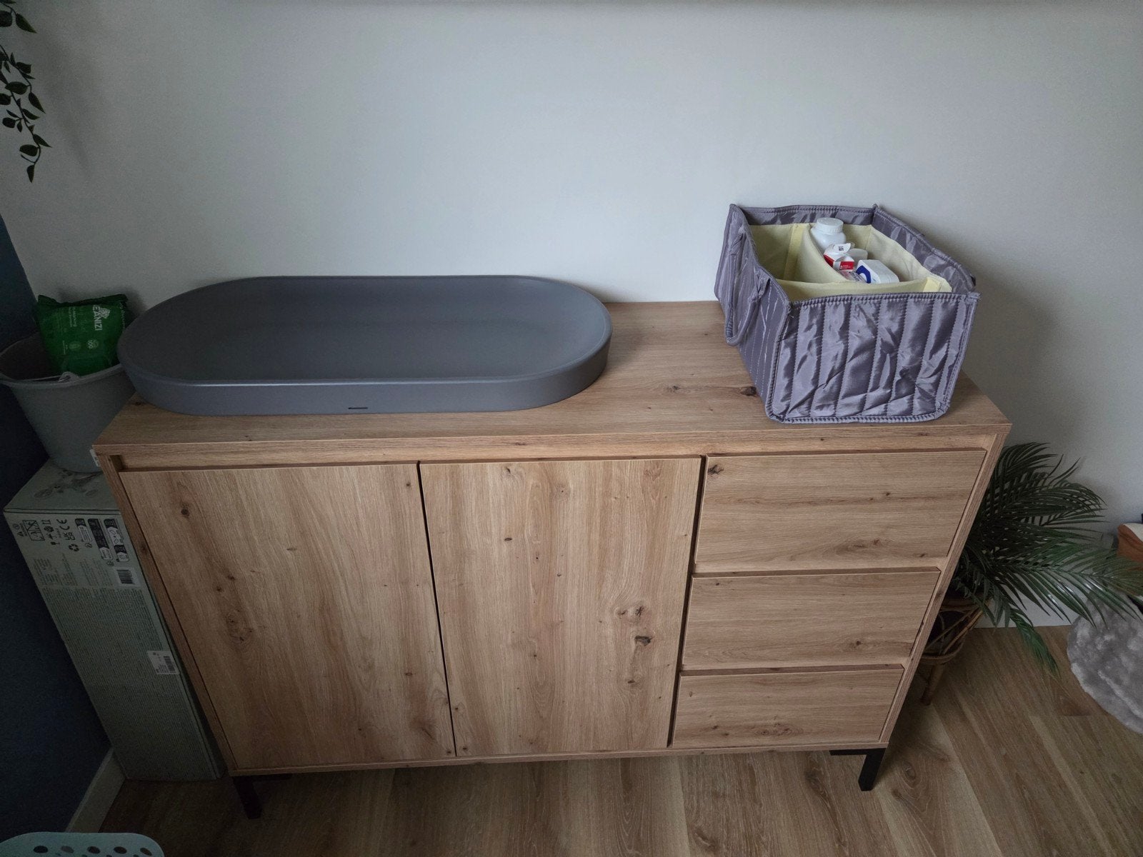 Eikenhouten Commode met Zwarte Pootjes - 120x88x40 cm, Ophalen, 100 tot 150 cm, Modern, Industrieel, Met lade(s)