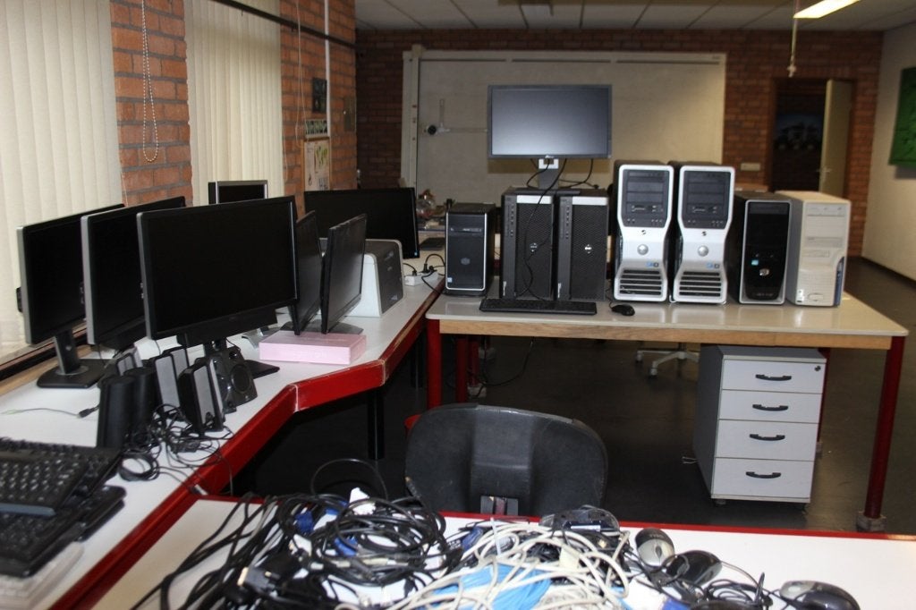 Partij Computers / Workstations / plotter, Computers en Software, Ophalen, Gebruikt, Onbekend
