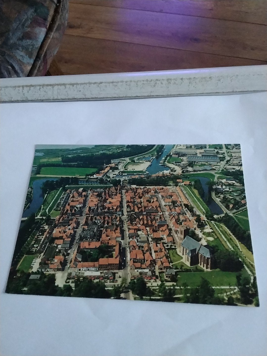 Ansichtkaart Elburg - foto KLM AEROCARTO, Verzamelen, Ophalen of Verzenden, 1980 tot heden, Ongelopen, Gelderland