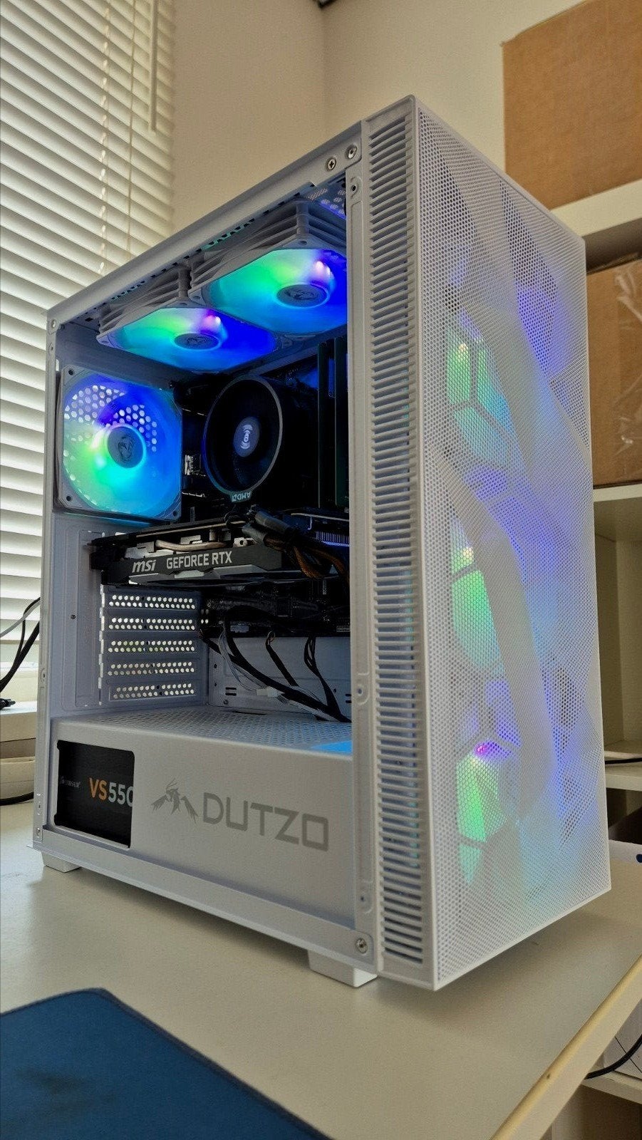 RGB Gaming (Ryzen 5 3600 + 32GB + RTX2070 Super), Zelf gebouwde pc, Ophalen of Verzenden, Zo goed als nieuw, Gaming
