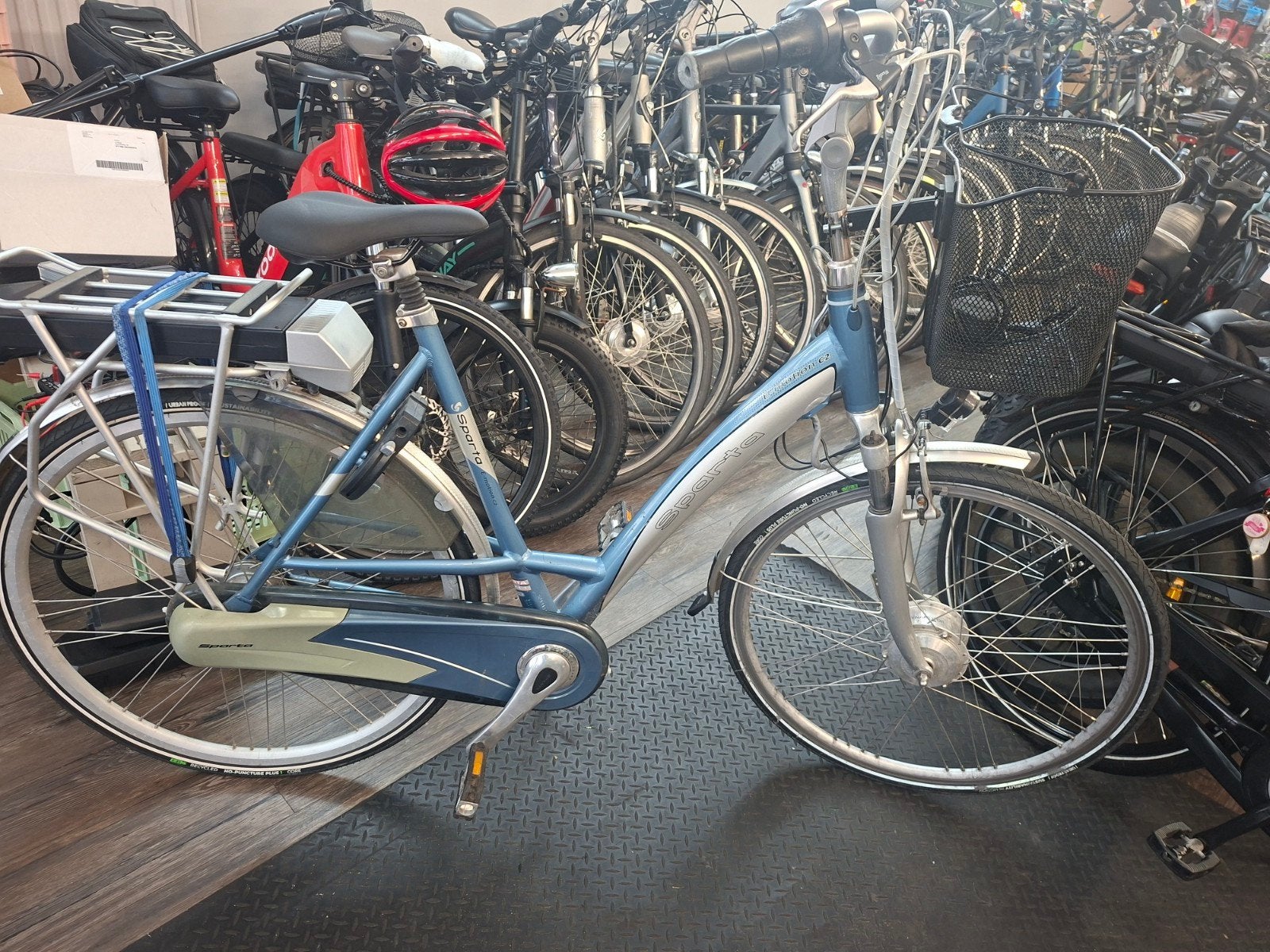 Sparta elektrische fiets met nieuwe accu, Fietsen en Brommers, Fietsen | Dames | Damesfietsen, Ophalen, Sparta, Gebruikt, Versnellingen