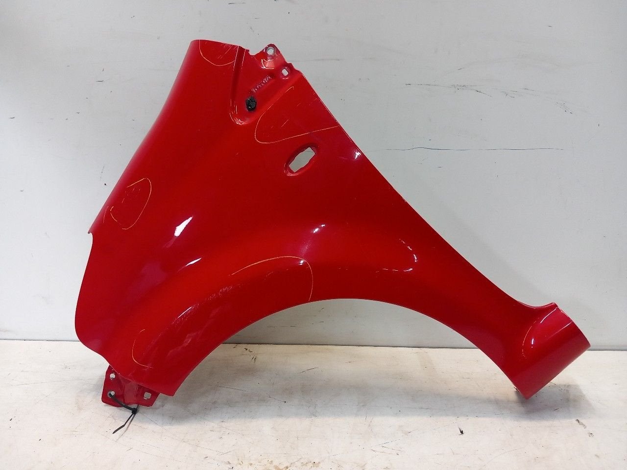 Spatbord links voor Toyota Aygo, Auto-onderdelen, Carrosserie en Plaatwerk, Onderdelen@venauto.nl, Van der Ven Autorecycling B.V.