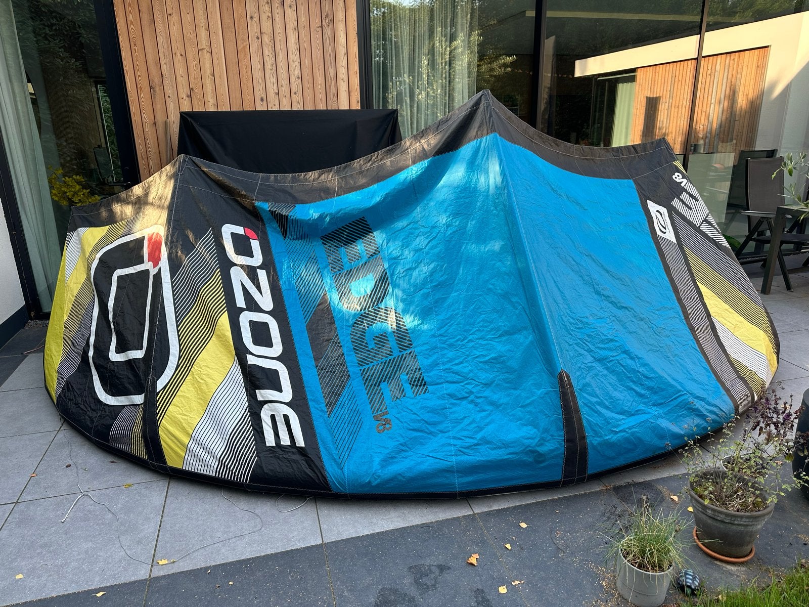 Ozone Edge V8 11m² Kite met Ozone Bar, Gebruikt, Geen board, Kite, 11 m²
