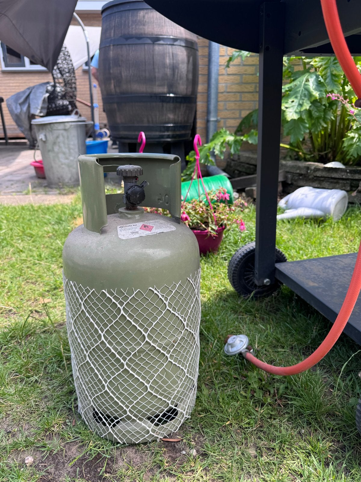 Buiten BBQ op gas - Werkt goed, gasfles bijna leeg, Ophalen of Verzenden, Gebruikt