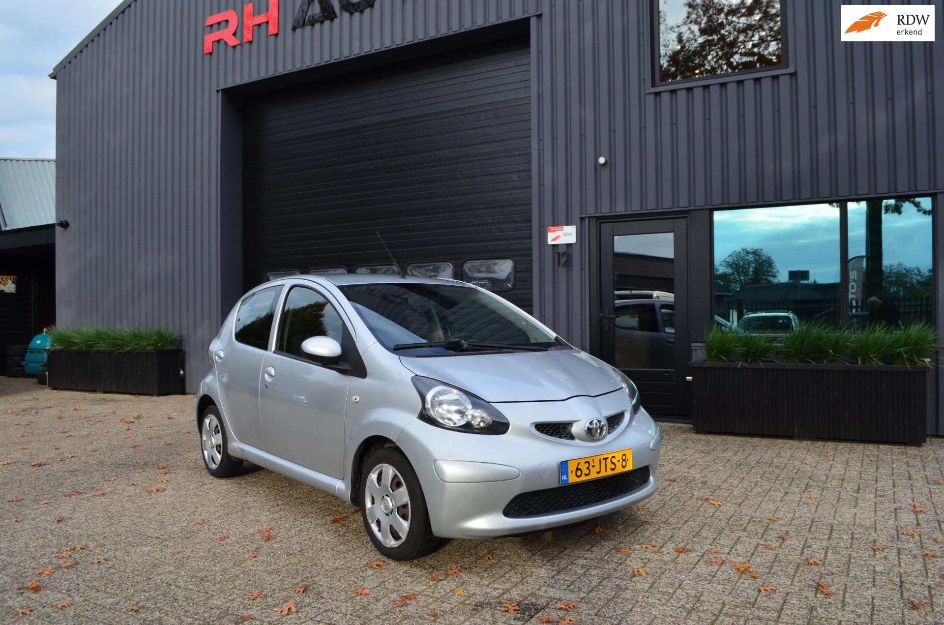 Toyota Aygo 1.0-12V | 5 deurs | Elek pakket | Nieuwe APK, Voorwielaandrijving, 4 stoelen, 68 pk, Bedrijf