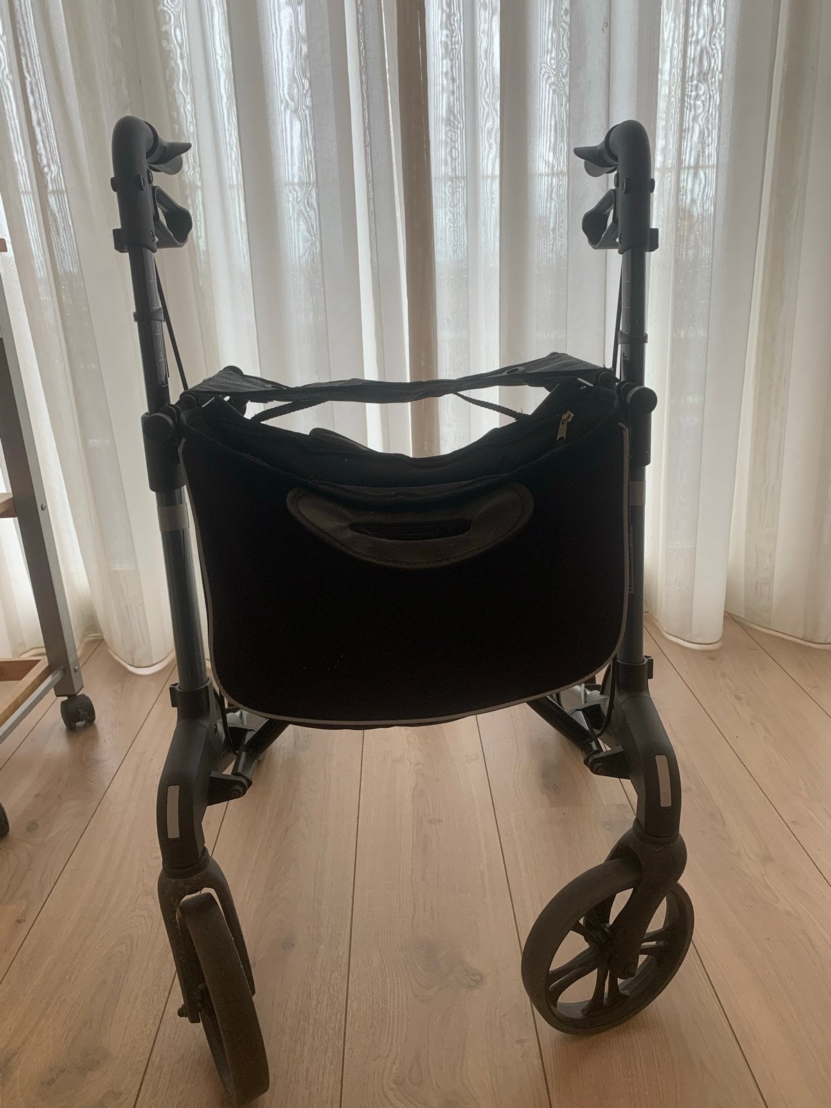 Rollator, Ophalen
