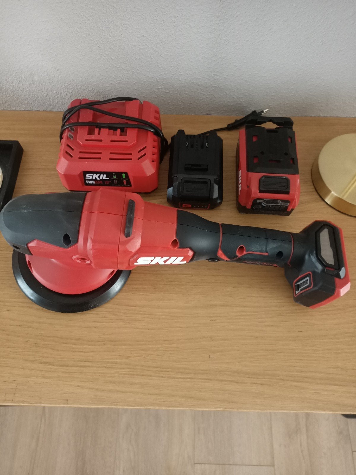 skil polijst machine incl lader en 1x4.0 ah 1x2.0 ah, Ophalen