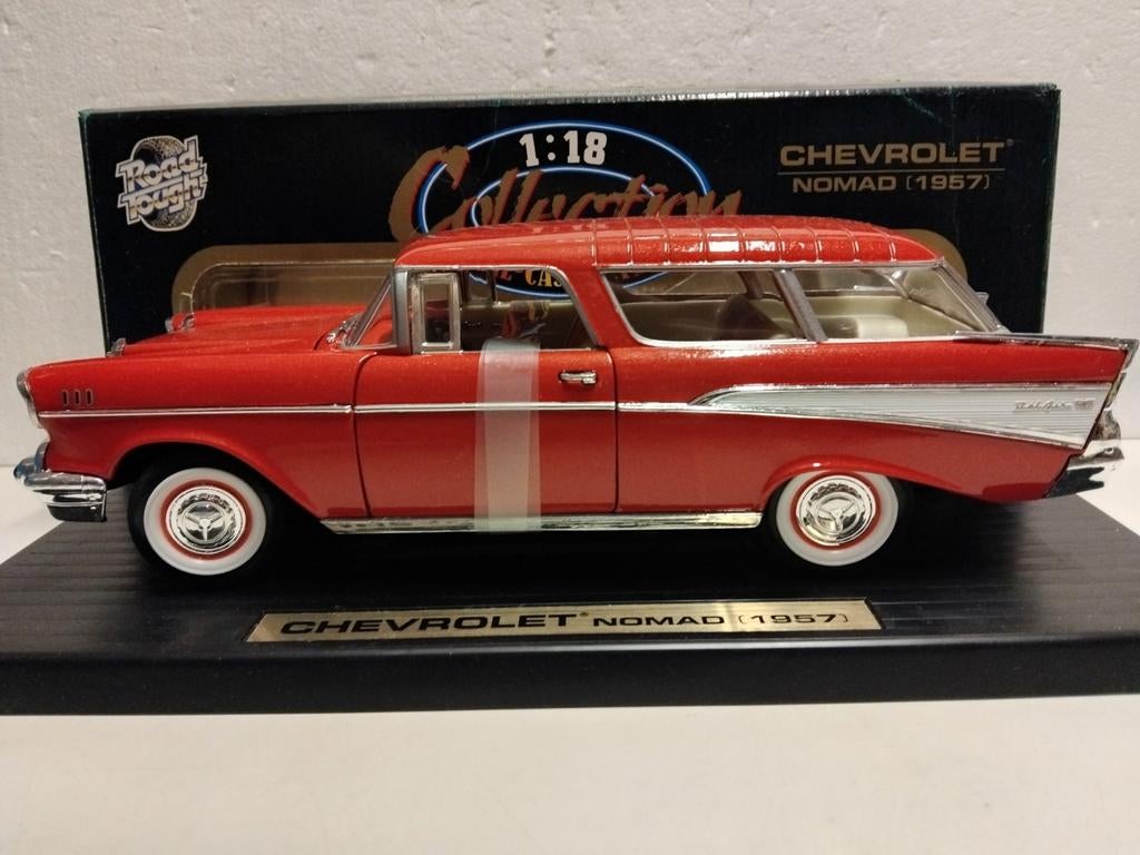 Chevrolet Nomad Wagon station redorange Road Tough 1:18 KRD, Ophalen of Verzenden, Zo goed als nieuw, Auto, Overige merken