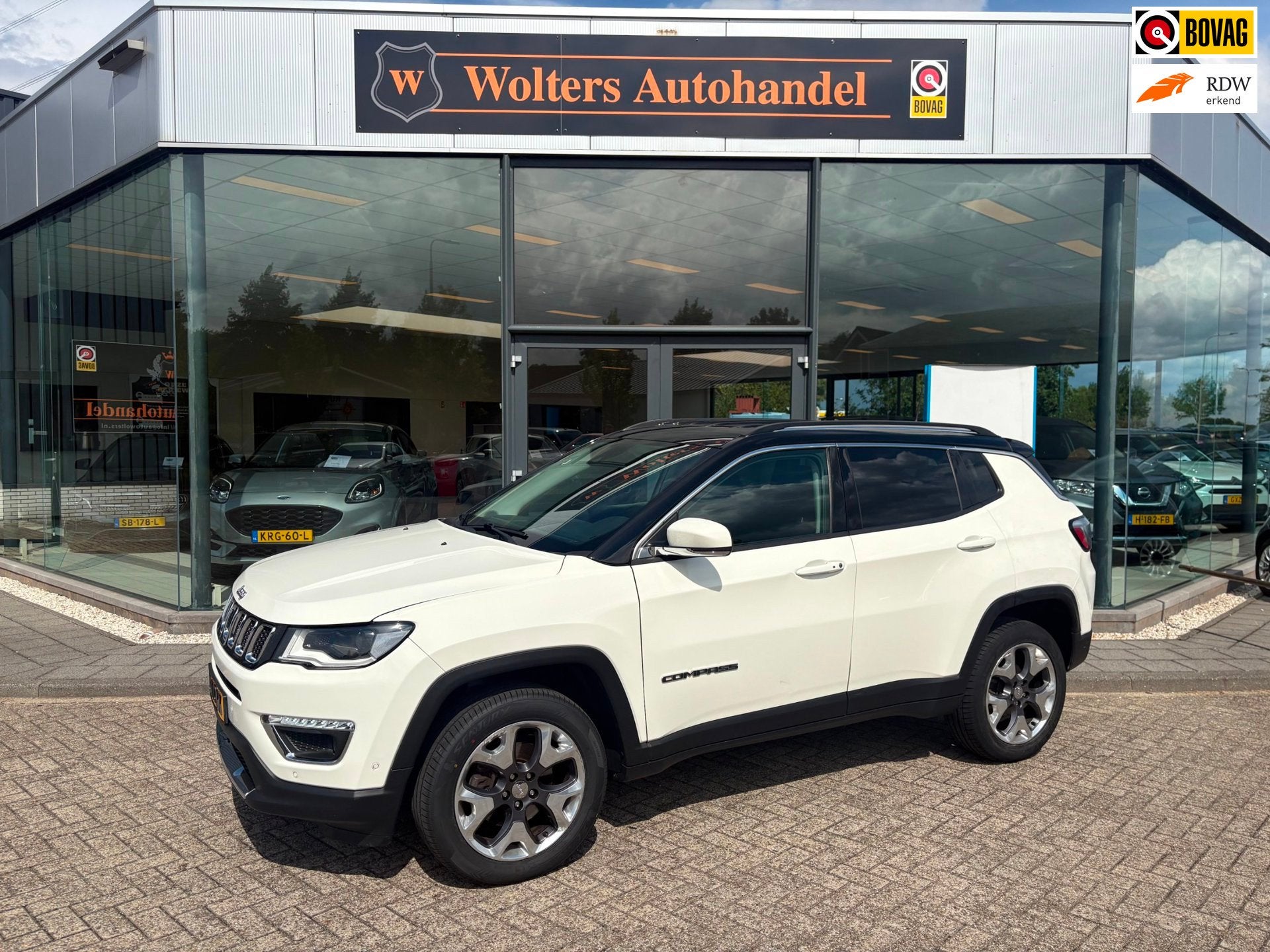 Jeep Compass 2.0 MultiJet Limited 4x4, Auto's, Automaat, 450 kg, 4 cilinders, Leder en Stof