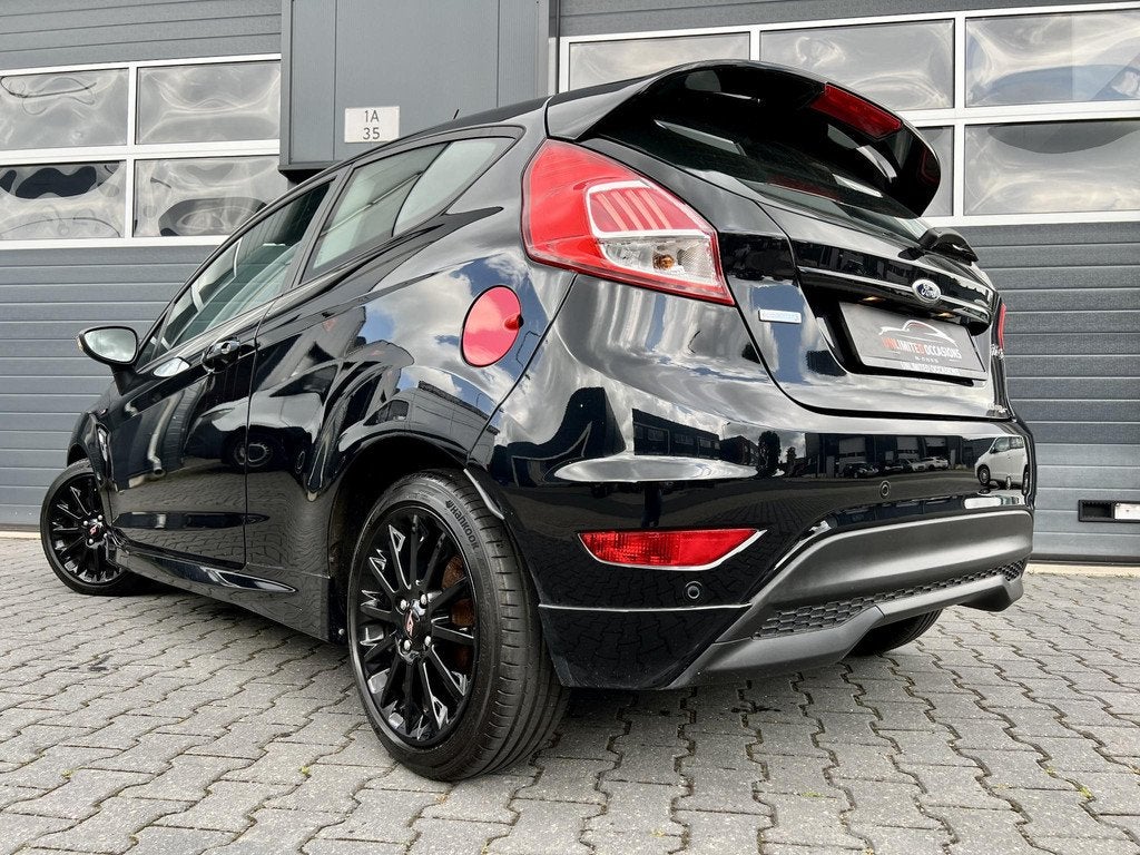 Ford Fiesta 1.0 EcoB. ST LINE *PDC*ECC*RED ON BLACK, Voorwielaandrijving, Gebruikt, Euro 6, 23 km/l