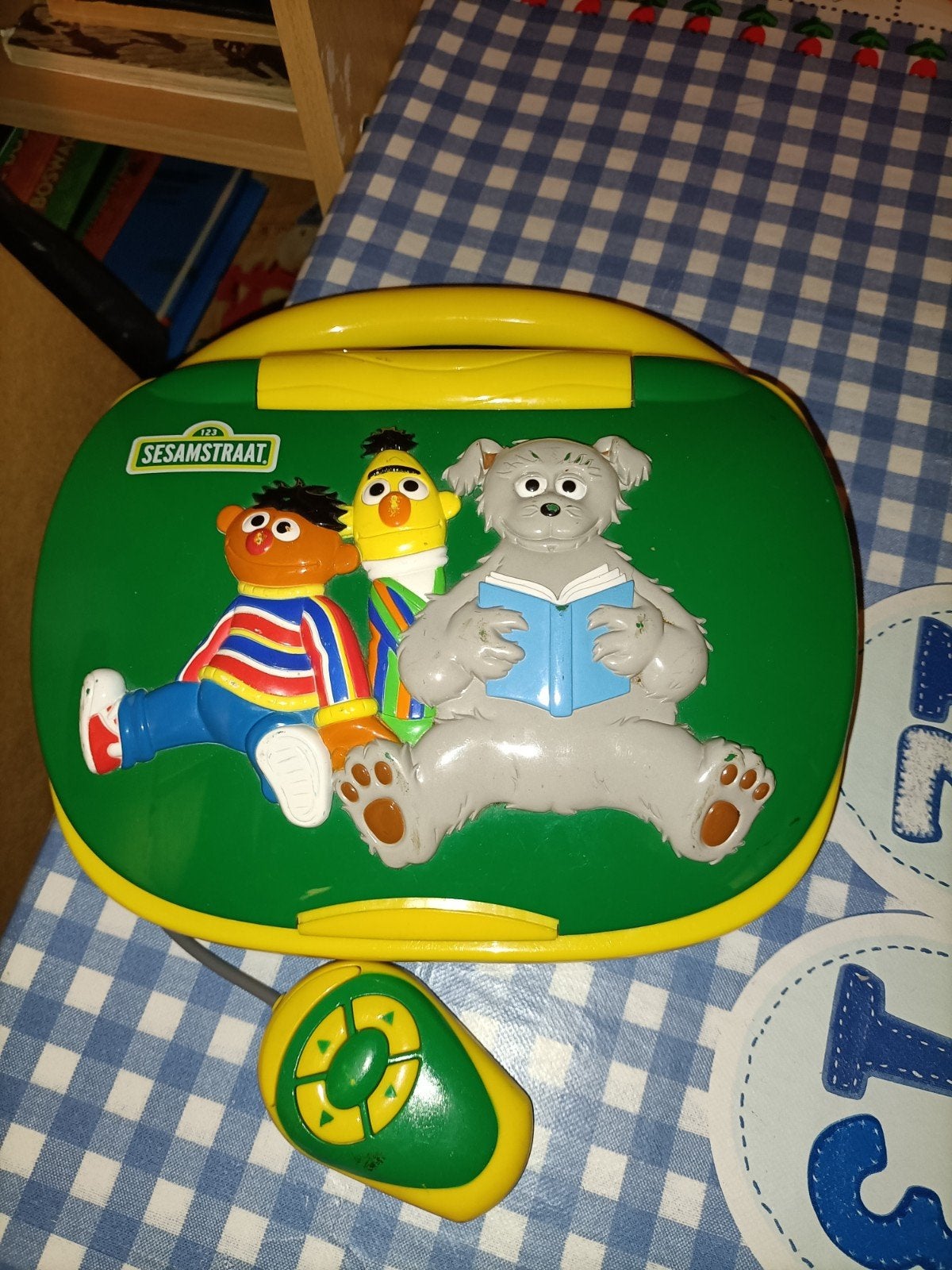 Leuke en leerzame spelletjes kinder laptop Sesamstraat, Ophalen of Verzenden, Zo goed als nieuw, Gebruiksvoorwerp