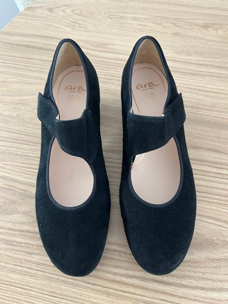 Nette schoenen van Ara, Kleding | Dames, Ophalen of Verzenden, Zo goed als nieuw, Zwart, Sneakers of Gympen
