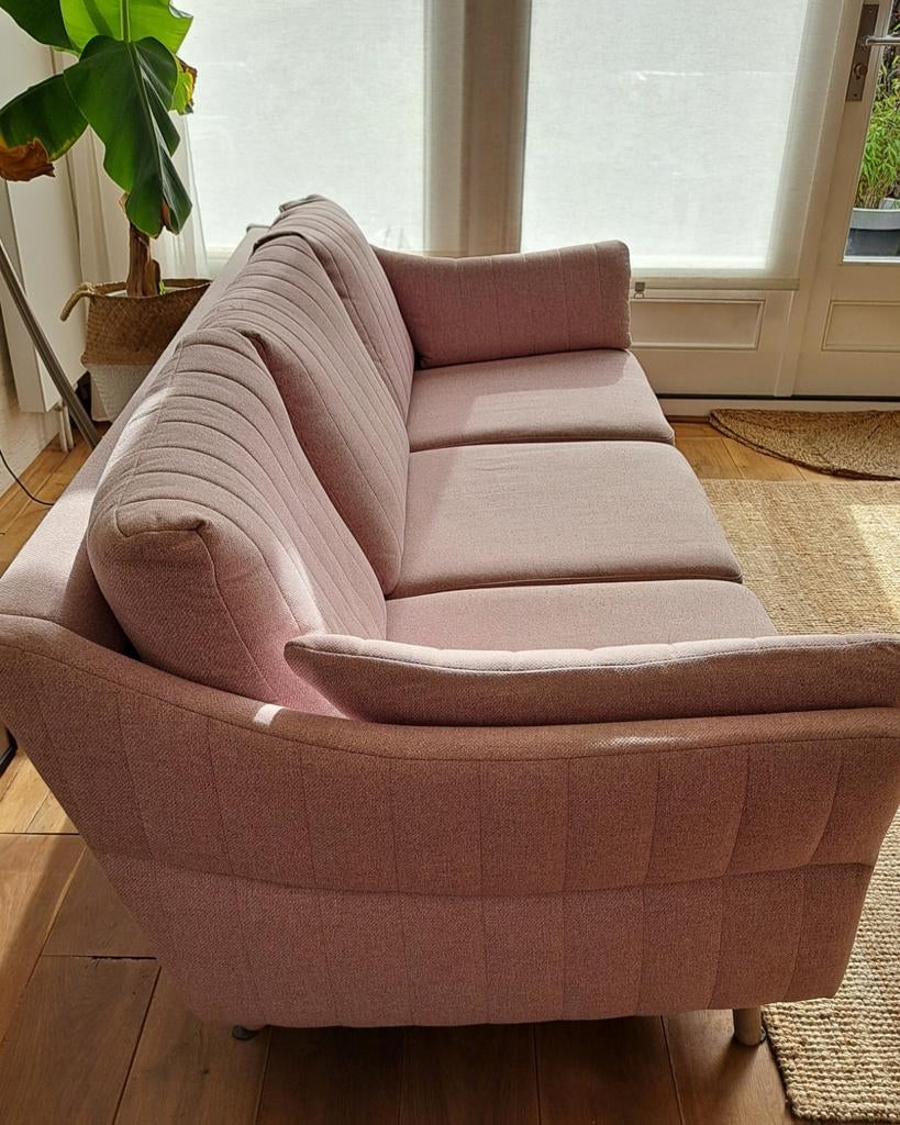 Zacht Roze Driepersoons Bank - Comfortabel en Stijlvol, Huis en Inrichting, Gebruikt, Driepersoons, 75 tot 100 cm, Ophalen of Verzenden