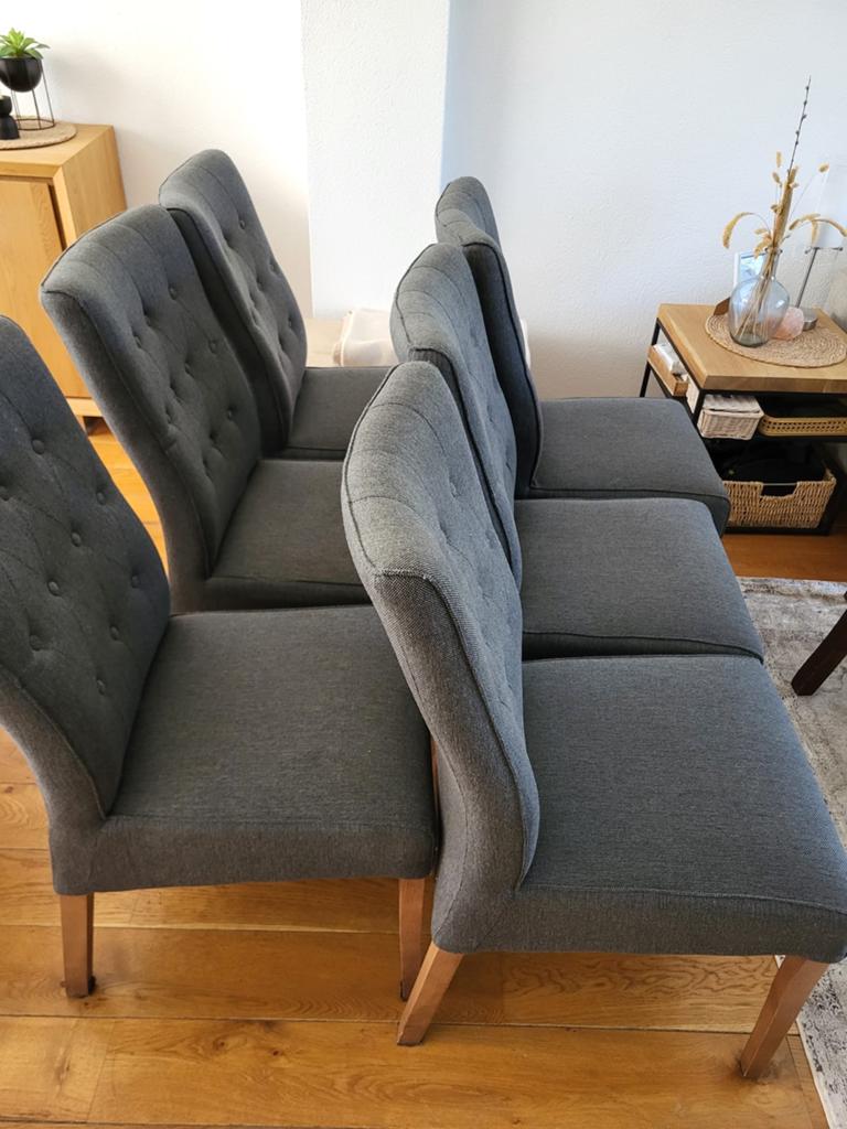 Set van 6 grijze gestoffeerde eetkamerstoelen, Huis en Inrichting, Stoelen, Zo goed als nieuw, Vijf, Zes of meer stoelen, Hout