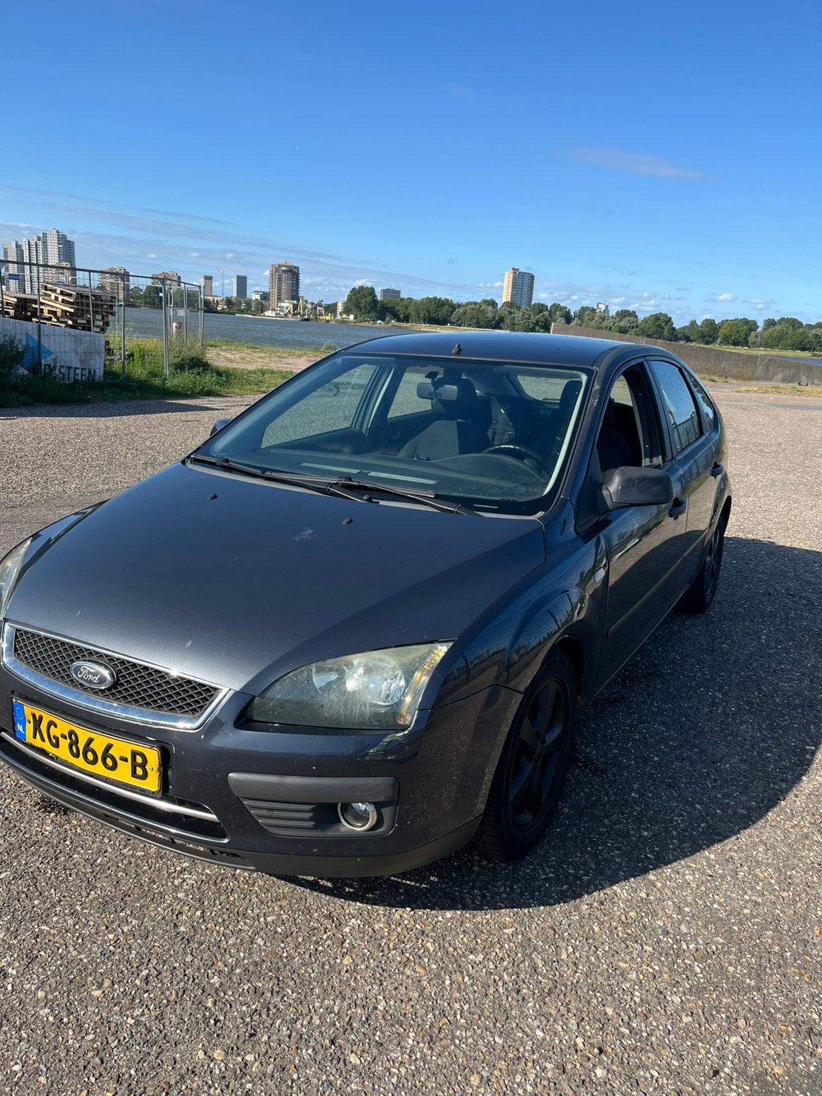 Ford Focus 1.6 85 kW 5D 2006 / Lees beschrijving!, 1596 cc, 625 kg, Zwart, 4 cilinders
