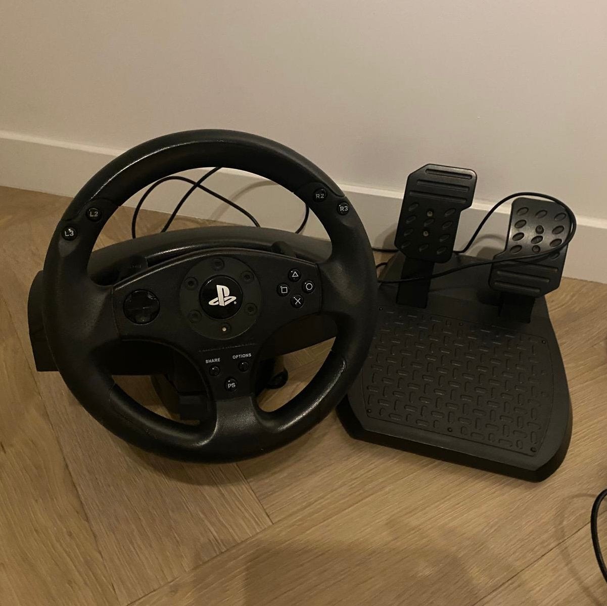 PS4 raceset- stuur & pedalen, Ophalen of Verzenden, Zo goed als nieuw, PlayStation 1