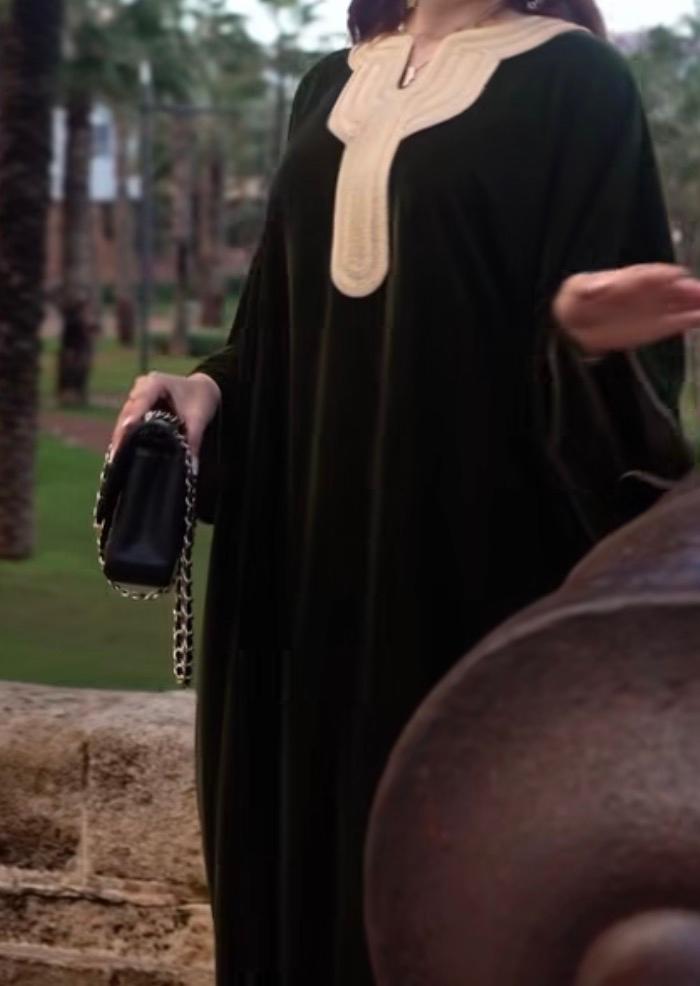 Kaftan dress, Ophalen of Verzenden, Zo goed als nieuw, Zwart, Onder de knie