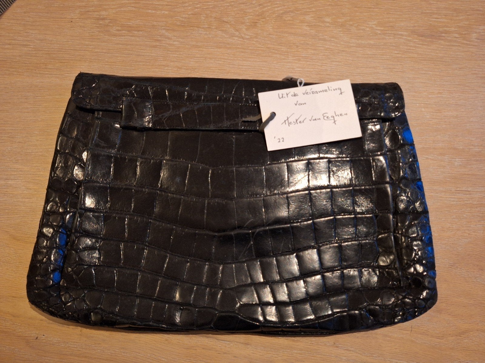 Design tas Hester van Eeghen Zwarte krokodillenleren clutch, Ophalen of Verzenden, Zo goed als nieuw, Zwart, Avondtasje