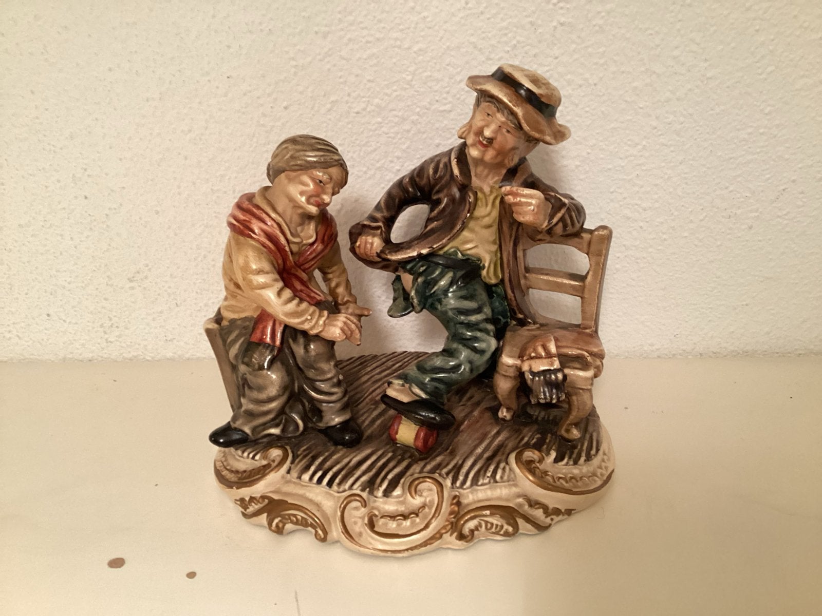 Capodimonte Beeldje: oude man en vrouw, Ophalen