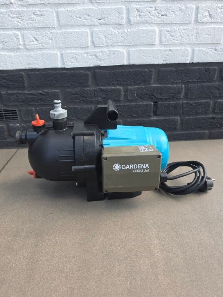 Besproeiingspomp Gardena 3000/3 Jet - Zuigset 3,5 meter, Tuin en Terras, Ophalen, Zo goed als nieuw, Elektrisch, Besproeiingspomp