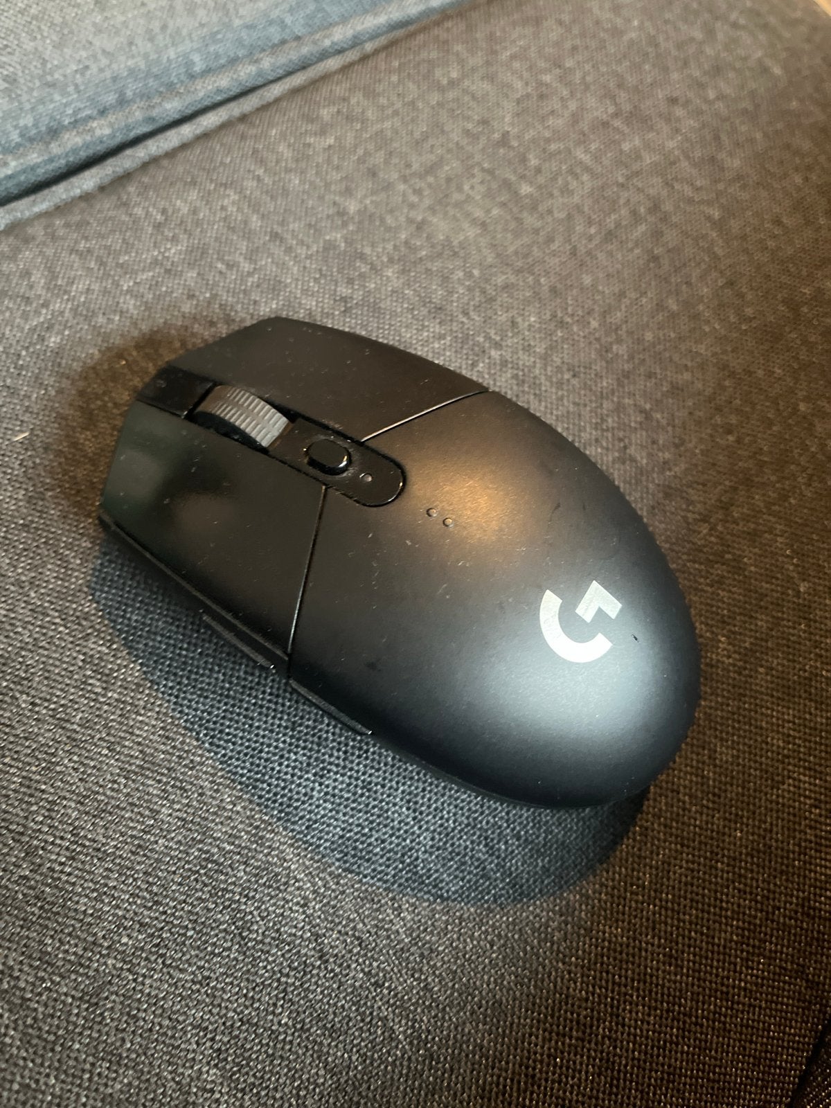 Logitech G305 Lightspeed Draadloze Gaming Muis Zwart, Rechtshandig, Muis, Gaming muis, Ophalen of Verzenden