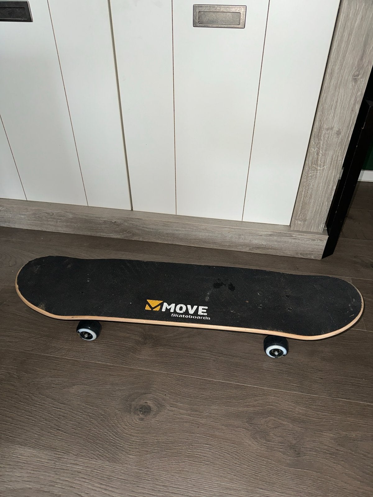 MOVE Skateboard - Zo goed als nieuw, Sport en Fitness, Skateboarden, Ophalen, Zo goed als nieuw, Skateboard