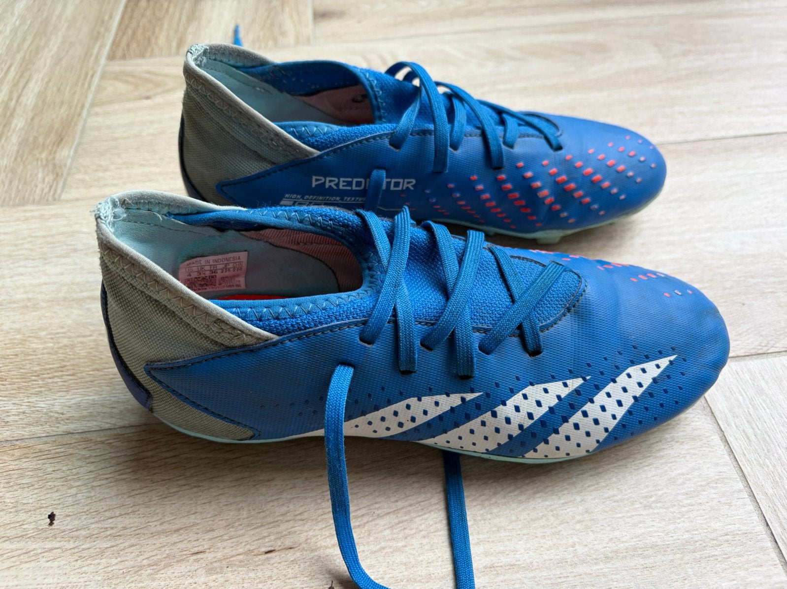 Adidas voetbalschoenen maat 36, Ophalen, Gebruikt, Maat XS of kleiner, Schoenen