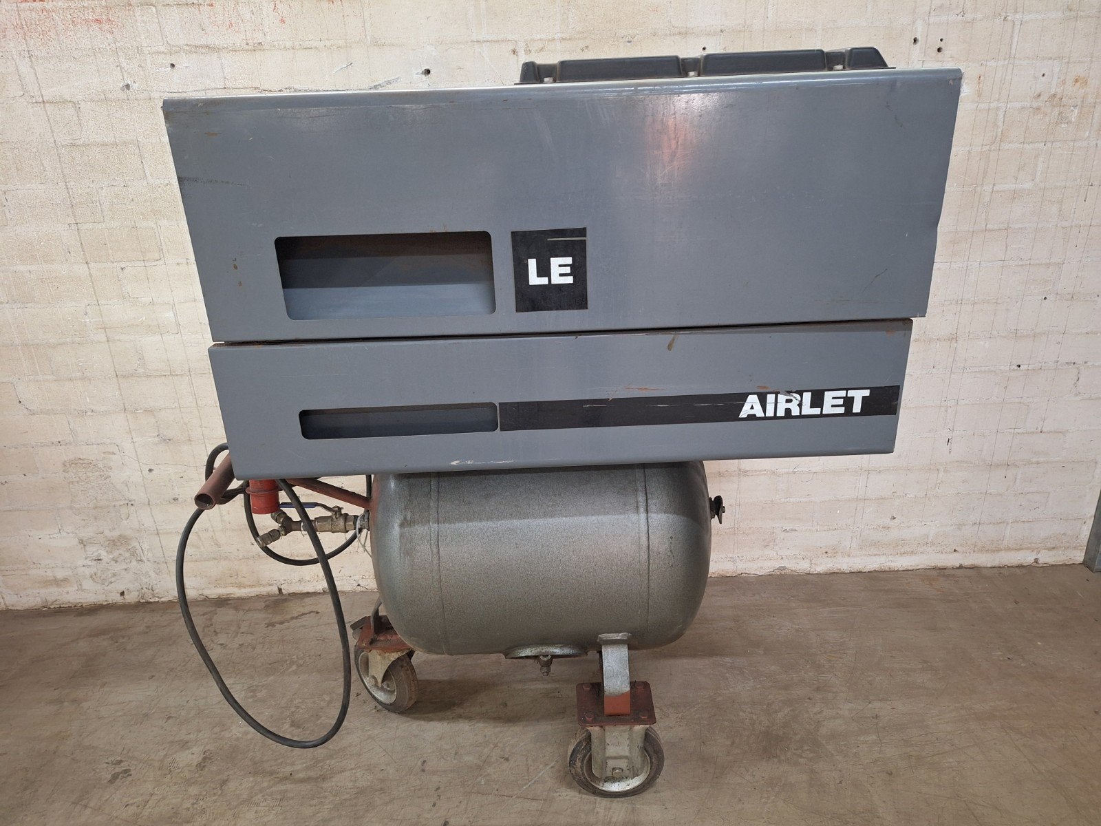 geluidsarme Atlas Copco LE Airlet Compressor, Ophalen