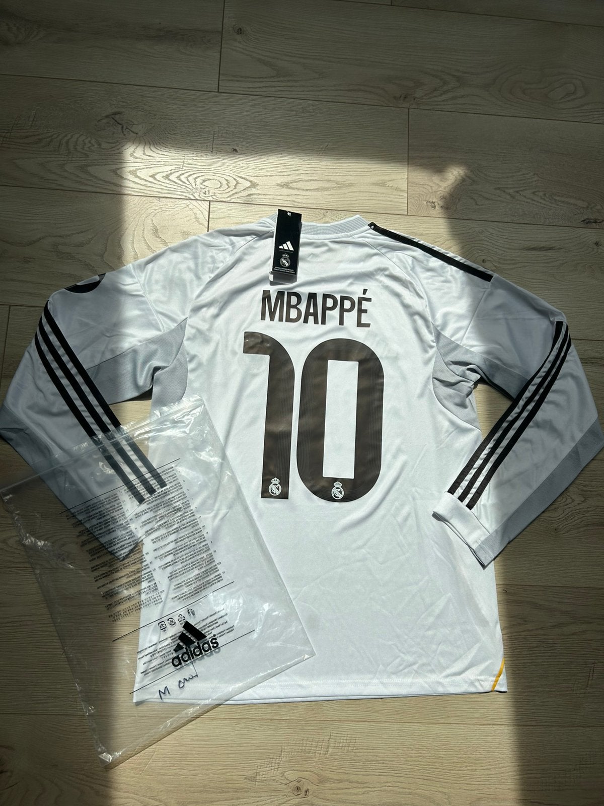 Real Madrid Mbappé Longsleeve Nieuw, Ophalen of Verzenden, Zo goed als nieuw, Shirt