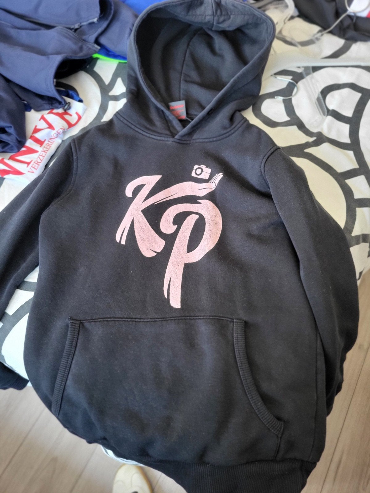 Knolpower hoodie XS - Zwart met roze logo, Ophalen of Verzenden, Gebruikt, Knolpower, Jongen of Meisje