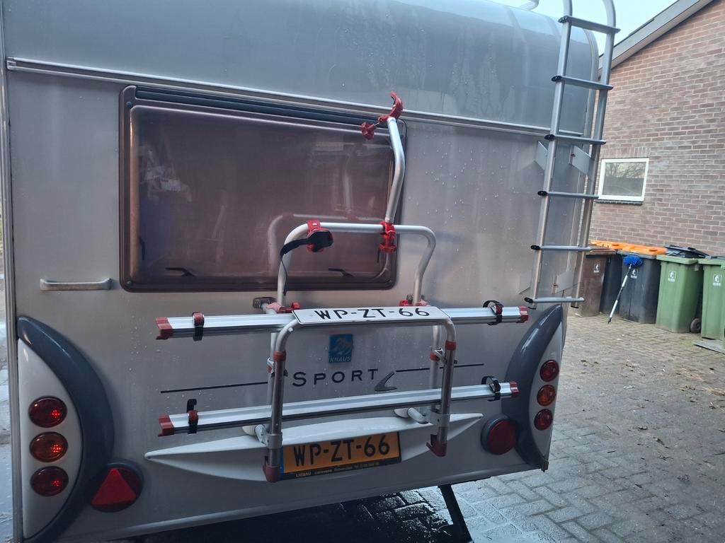 Knaus sport 2005, Dwarsbed, Treinzit, Particulier, Kachel