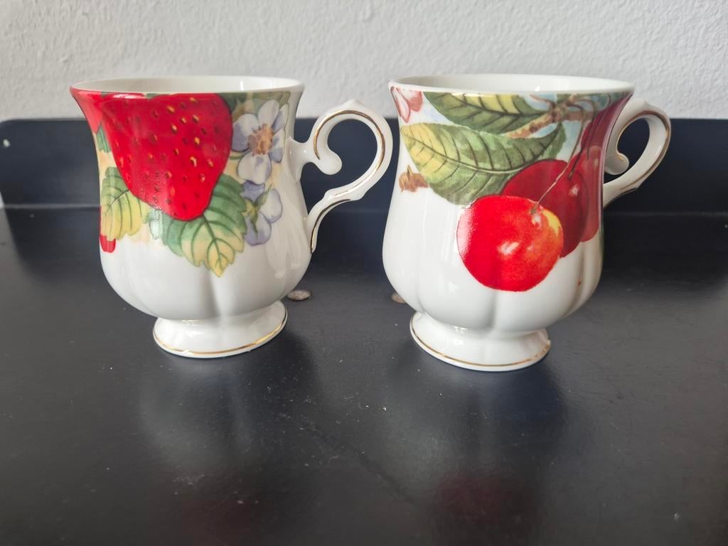 London collection bone china porselein, Ophalen of Verzenden, Gebruikt, Porselein