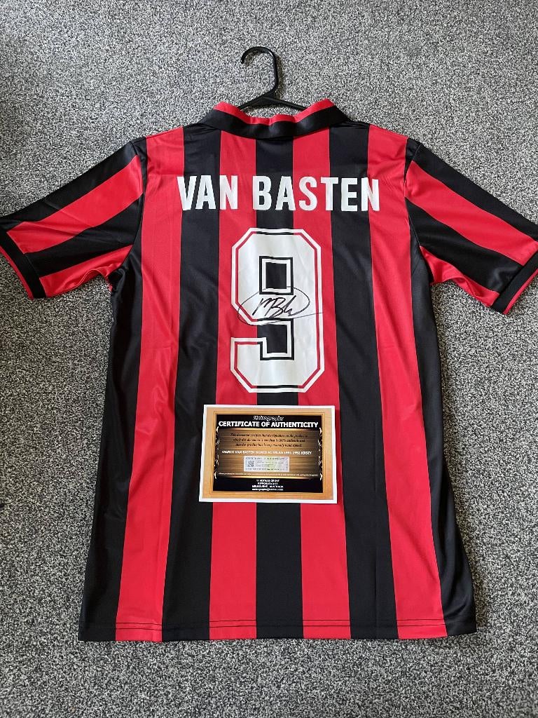 Gesigneerd Marco van Basten AC Milan shirt met COA, Verzamelen, Sportartikelen en Voetbal, Verzenden, Nieuw, Buitenlandse clubs