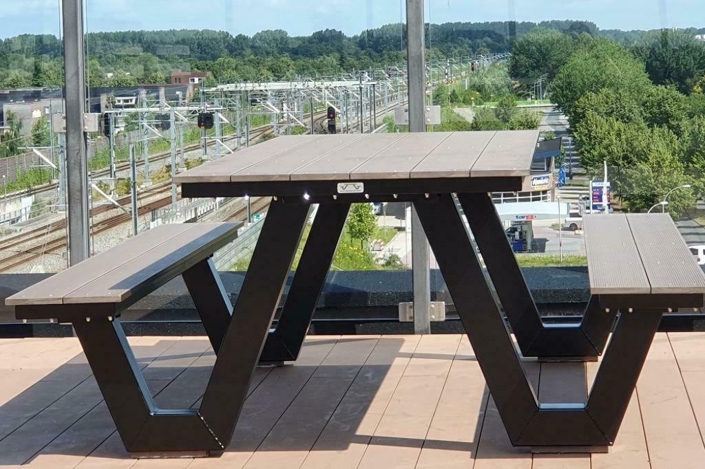 Picknicktafel stalen blokpoot met composiet plank, Tuin en Terras, Picknicktafels, Ophalen of Verzenden, Nieuw, Rechthoekig, Staal