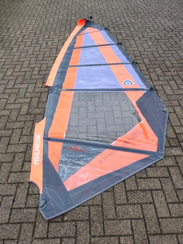 Neilpryde windsurfzeil Speed Slalom 4.5, Watersport en Boten, Windsurfen, Ophalen, Met draagtas, Neilpryde, Zo goed als nieuw