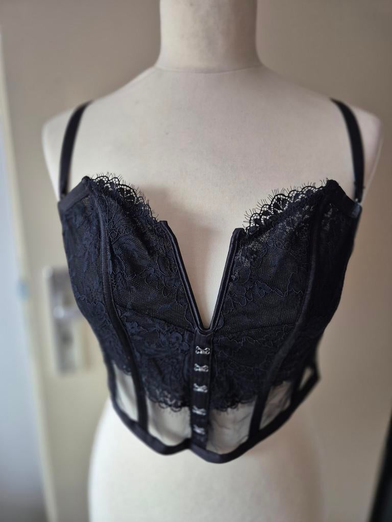 Hunkemöller zwarte kanten bustier / corset top – maat L, Ophalen of Verzenden, Zwart, Body of Korset
