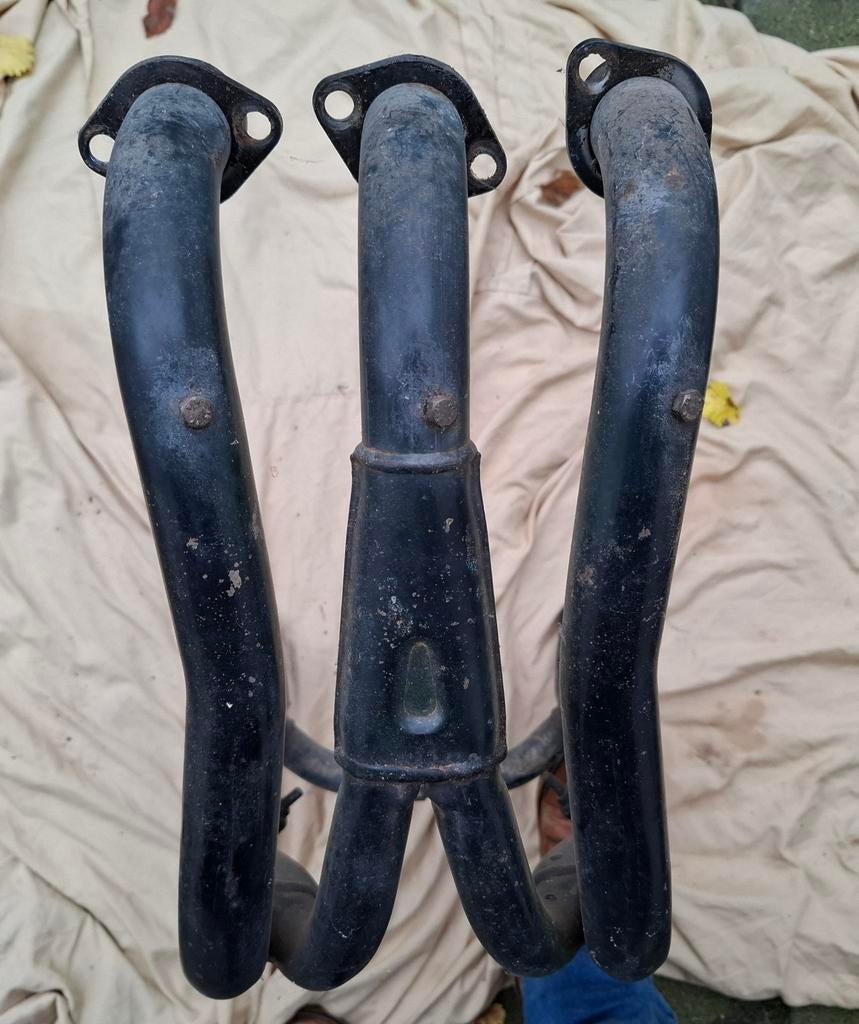 Uitlaat bochten Triumph 900 triple, Motoren, Onderdelen | Oldtimers, Ophalen