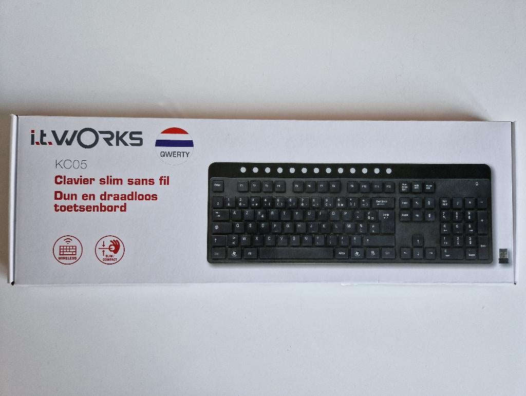 IT Works Draadloze Toetsenbord Ultra Slim Wireless QWERTY, Multimediatoetsen, IT Works, Nieuw, Ophalen of Verzenden
