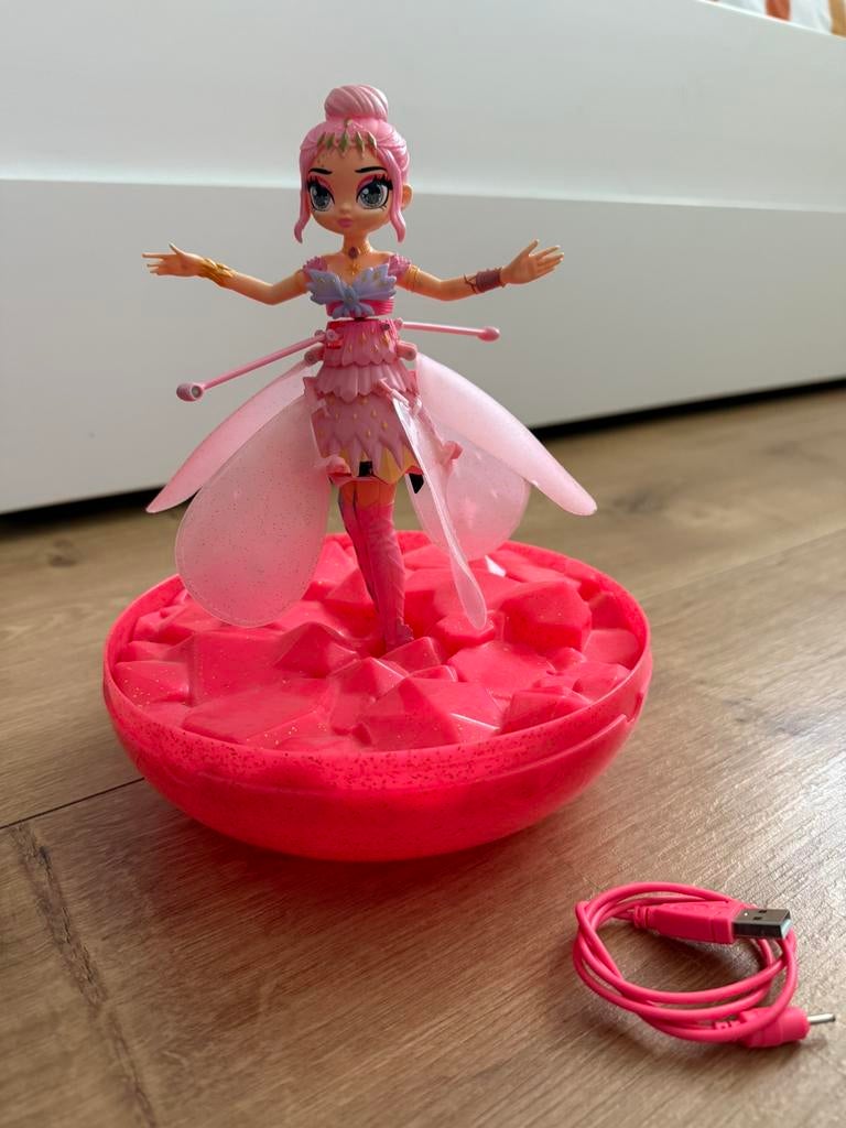 Hatchimals Pixies Crystal Flyers - vliegende pop - roze, Ophalen of Verzenden, Zo goed als nieuw, Overige typen