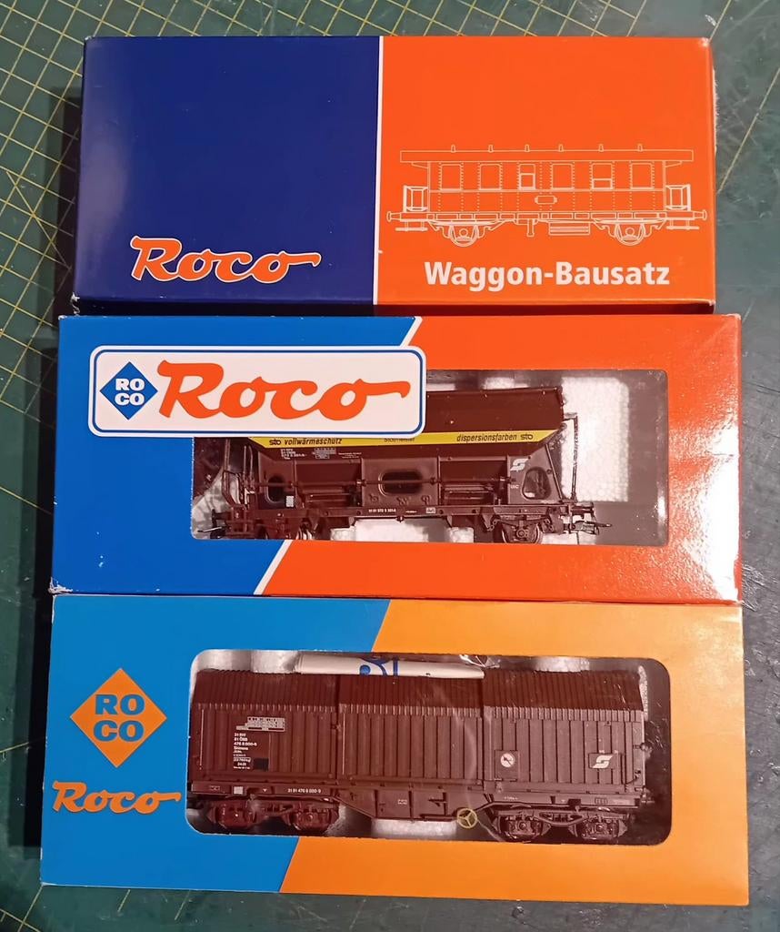 Roco set van 3 goederenwagons  OBB  2, Hobby en Vrije tijd, Modeltreinen | H0, Gelijkstroom, Wagon, Ophalen of Verzenden, Zo goed als nieuw