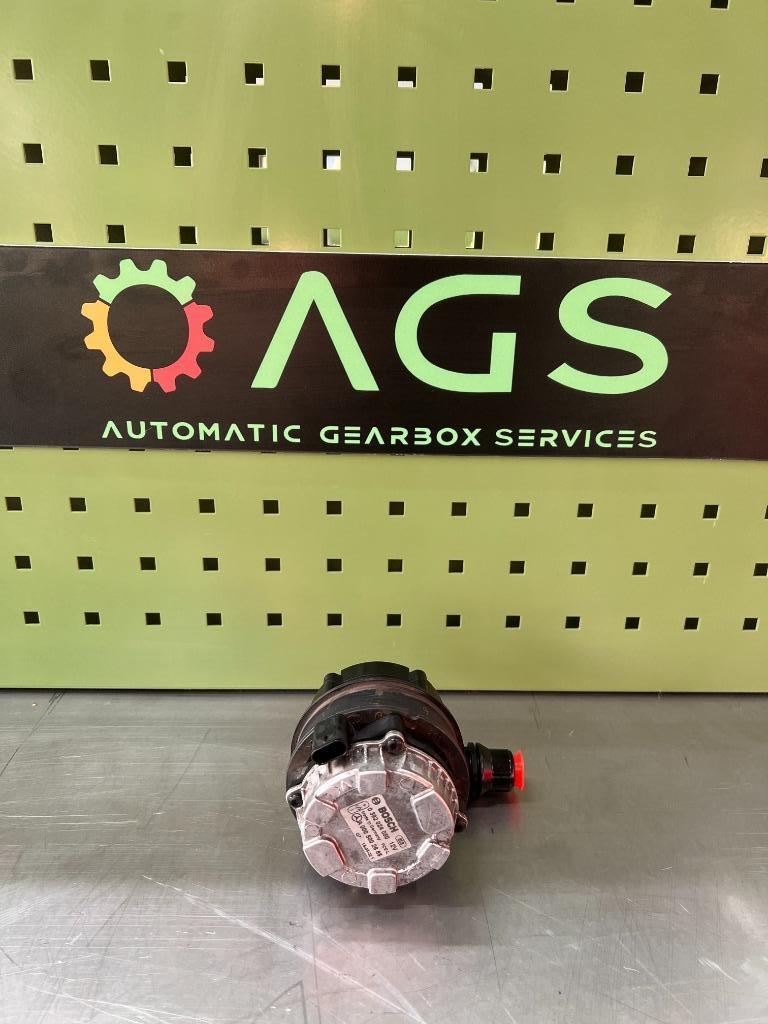 Mercedes Benz Waterpomp A0005002688 OEM gebruikt, Ophalen of Verzenden, Gebruikt, Mercedes-Benz