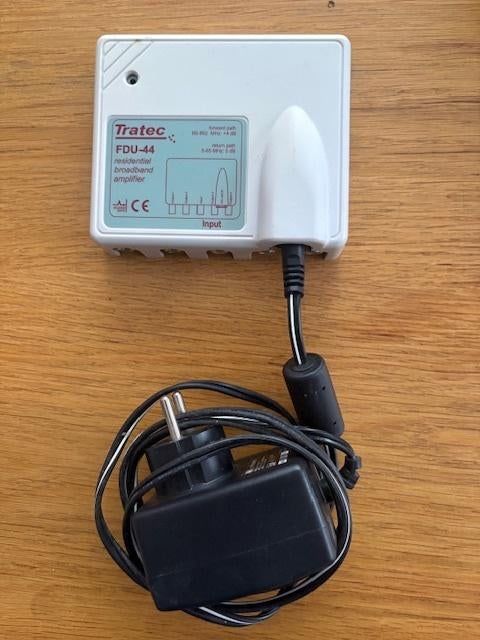 Tratec FDU-44 Breedband Versterker, Audio, Tv en Foto, Versterkers en Receivers, Ophalen, Gebruikt, 120 watt of meer, Overige merken