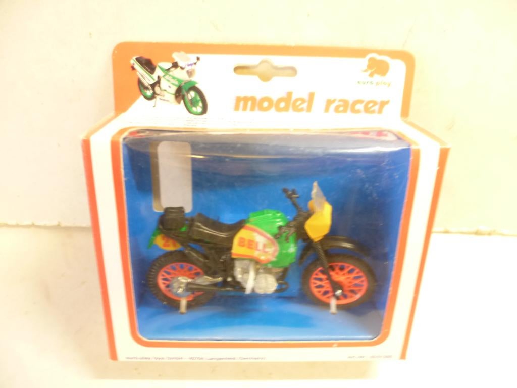 Model Racer Kawasaki Bell ? met standaard 1:18 schaalmodel, Ophalen of Verzenden, Nieuw, Motor, Overige merken