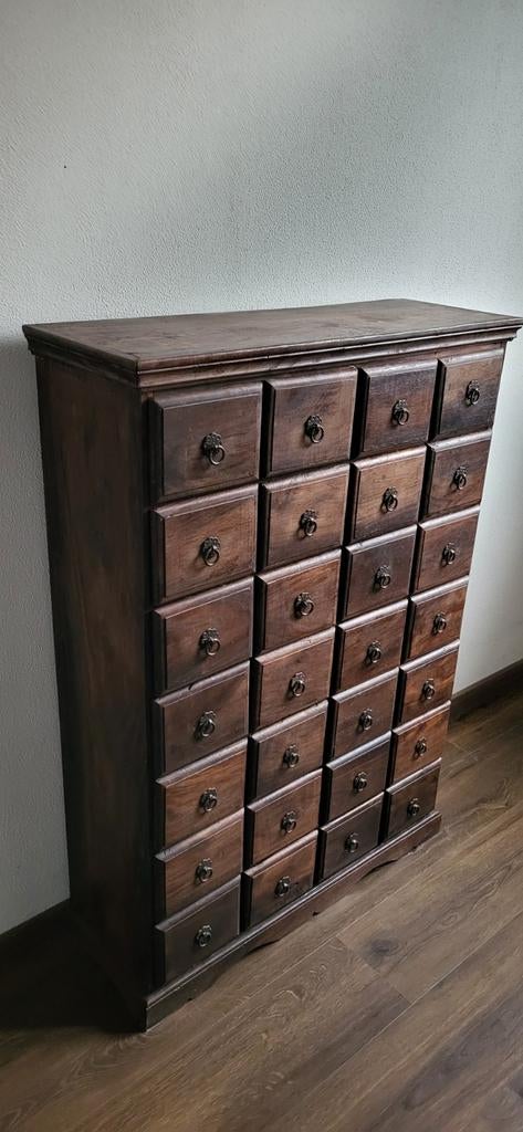 Prachtig koloniaal lade/apothekerskastje van massief hout., Ophalen, Gebruikt, 5 laden of meer, 100 tot 150 cm
