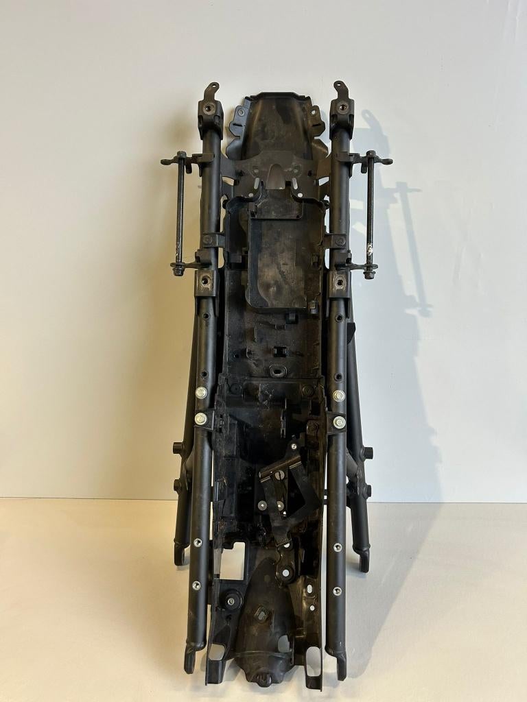 Sub Frame Yamaha MT 09 GT Tracer 2022 (MTT 890 D RN70), Motoren, Onderdelen | Yamaha, Ophalen of Verzenden, Gebruikt