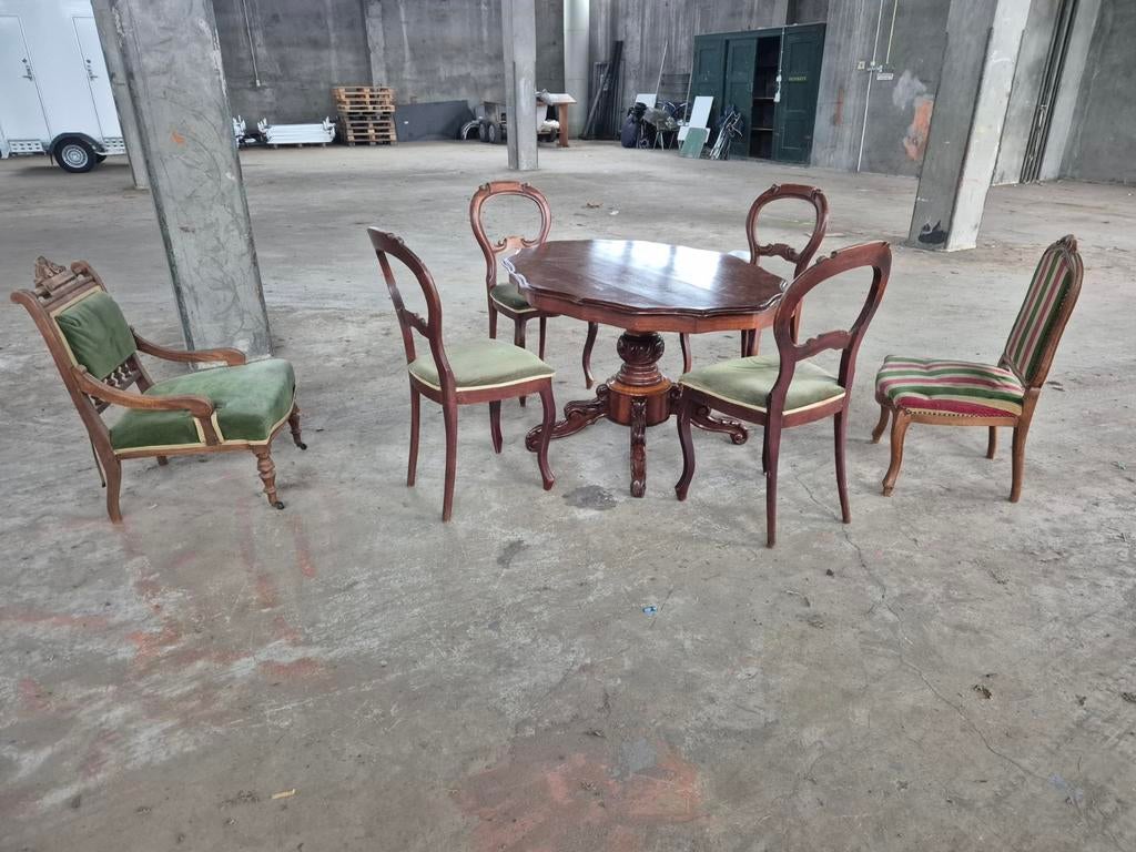 Antieke tafel met 4 Biedermeier stoelen, Ophalen of Verzenden