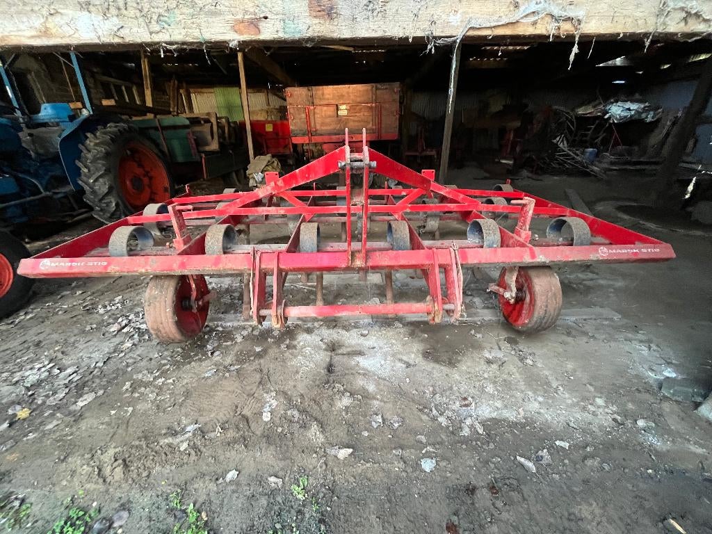 Landbouwwerktuigen: cultivator, rollen, diepwoeltand, ploeg., Zakelijke goederen, Ophalen, Akkerbouw, Grondbewerking